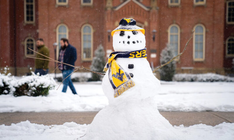 Experts say don’t bundle up too tightly against cold